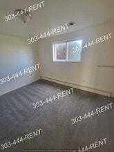 7960-7966 Patricia Dr in Denver, CO - Building Photo - Building Photo