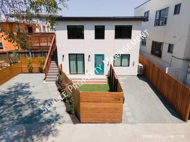 774 61st St in Oakland, CA - Building Photo