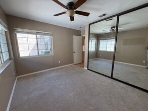 2487 Turnbridge Glen in Escondido, CA - Building Photo - Building Photo