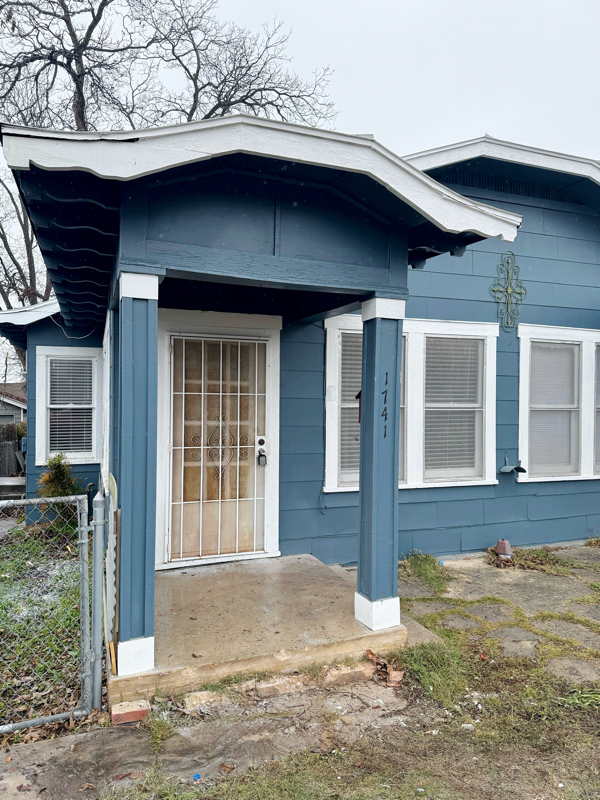 1741 McKinley Ave in San Antonio, TX - Building Photo - Building Photo