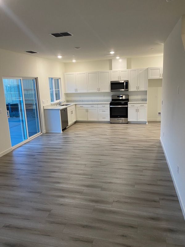 1112 Buckwheat Wy in Chico, CA - Building Photo - Building Photo