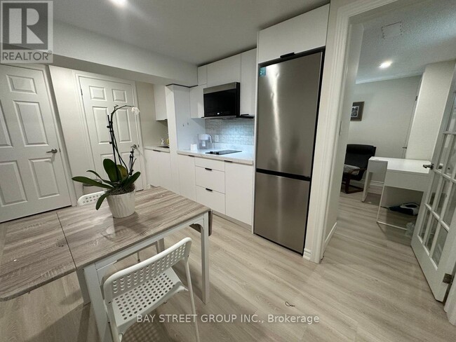 38 Ironshield Crescent in Markham, ON - Building Photo - Building Photo