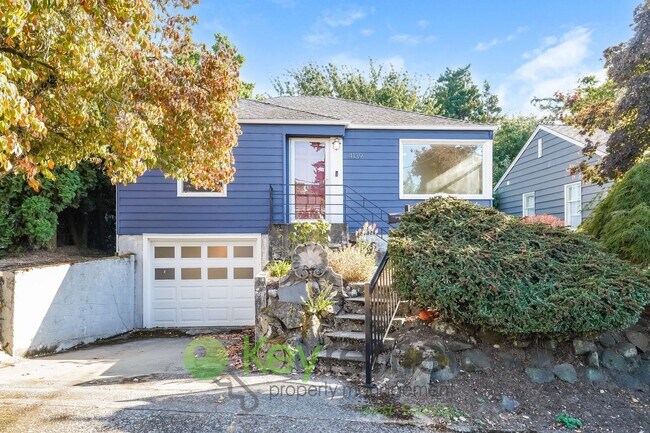 4139 SW Rose St in Seattle, WA - Building Photo - Building Photo