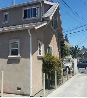 487-495 105th Ave in Oakland, CA - Building Photo