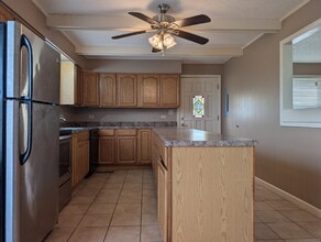 140 Meek St in Martin, TN - Building Photo - Building Photo