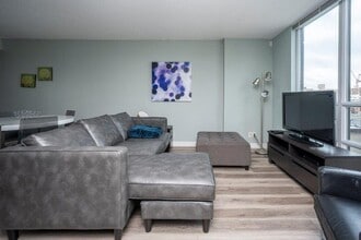 1110-1110 11 St SW in Calgary, AB - Building Photo - Building Photo