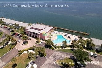 4725 Coquina Key Dr SE in St. Petersburg, FL - Building Photo - Building Photo