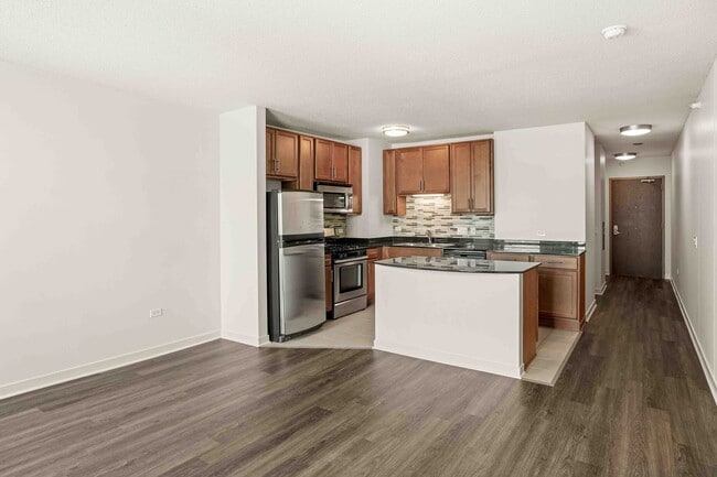 property at 589 W Kinzie St