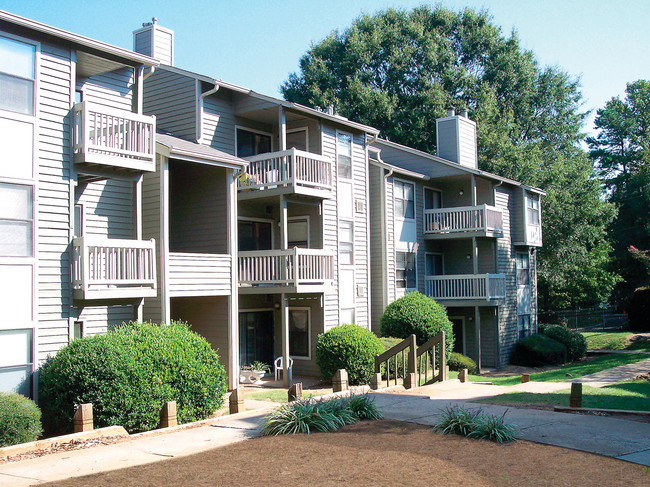 Amber Lake in Charlotte, NC - Foto de edificio - Building Photo