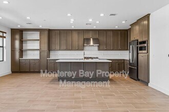 108 8th St in Marina, CA - Building Photo - Building Photo