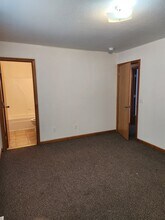 3206 Elm Grove Dr in Columbia, MO - Building Photo - Building Photo