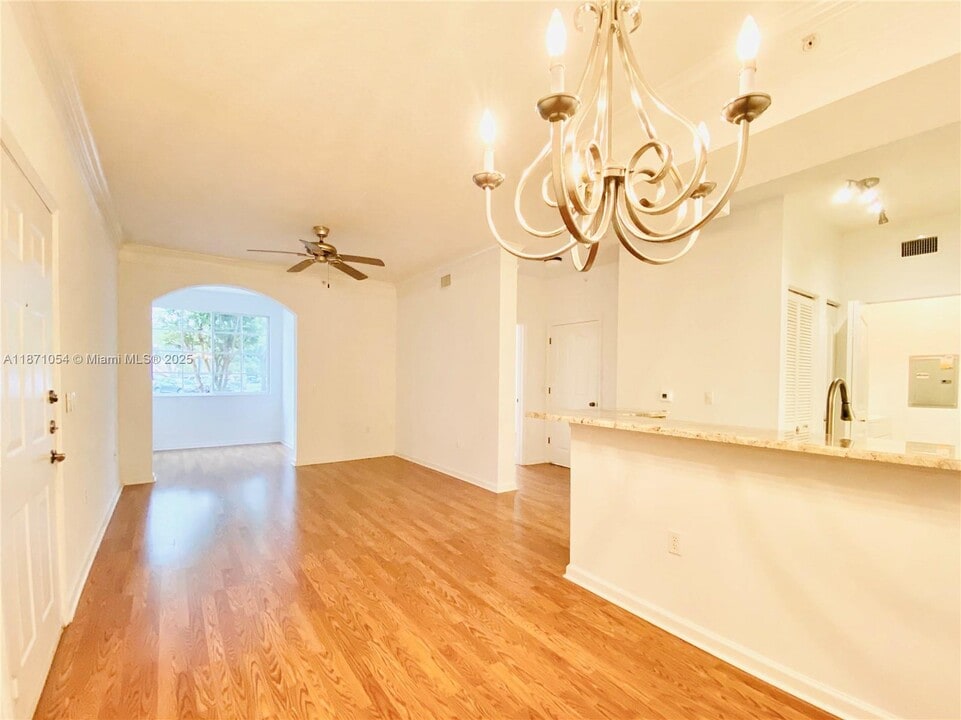 1103 Myrtlewood Cir E in Palm Beach Gardens, FL - Building Photo