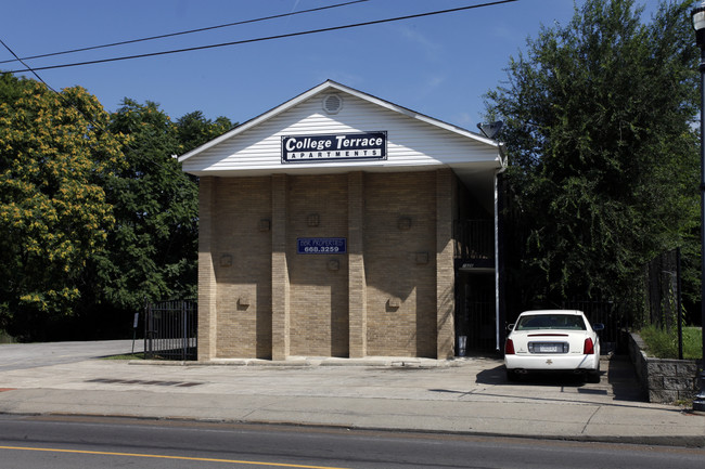 1826 Jefferson St in Nashville, TN - Building Photo - Building Photo