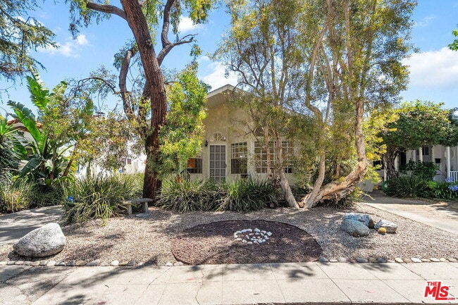 property at 2534 Wellesley Ave
