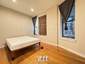 354 Myrtle Ave in Brooklyn, NY - Building Photo - Building Photo