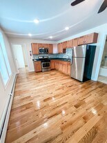 83 Park St, Unit APT 1 in Burlington, VT - Building Photo