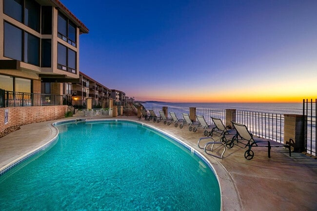 190 Del Mar Shores Terrace in Solana Beach, CA - Building Photo - Building Photo