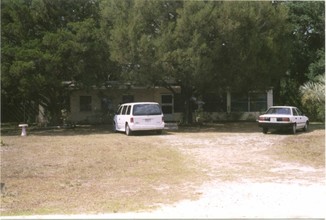 20219-20245 Ganz Dr in Brooksville, FL - Building Photo - Building Photo