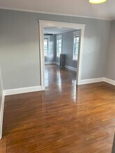 62 Billings Ave, Unit 2 in Medford, MA - Foto de edificio - Building Photo