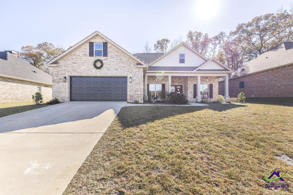 306 Rustic Live Oak Trl in Bonaire, GA - Building Photo