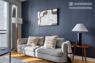 320 D St in Boston, MA - Building Photo