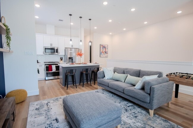 3613 Rosalie St, Unit B in Houston, TX - Building Photo - Building Photo