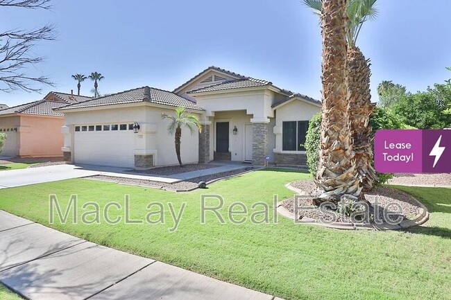 1903 W Canyon Way in Chandler, AZ - Foto de edificio - Building Photo