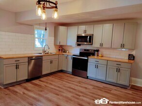 715 E 2nd St in Litchfield, MN - Building Photo - Building Photo