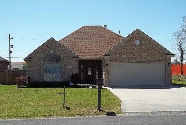 property at 114 S 9th St