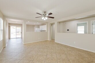 6329 S Sunrise Valley Dr in Tucson, AZ - Foto de edificio - Building Photo
