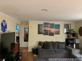172 Newton St in Boston, MA - Building Photo