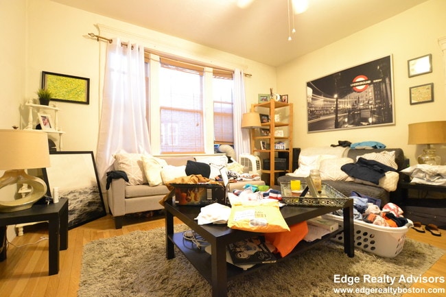 5 Braemore Rd, Unit 23 in Boston, MA - Foto de edificio - Building Photo