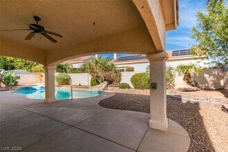 5312 Sly Fox Ct in Las Vegas, NV - Building Photo - Building Photo