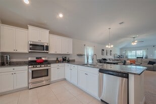 5323 Vermilion Ct in Dickinson, TX - Building Photo