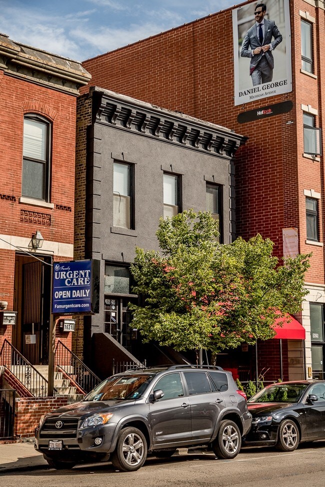 1629 N Halsted St in Chicago, IL - Foto de edificio - Building Photo
