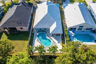 920 NW Waterlily Pl in Jensen Beach, FL - Building Photo - Building Photo