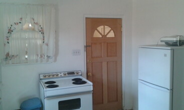 308 Amherst Dr SE in Albuquerque, NM - Building Photo - Building Photo