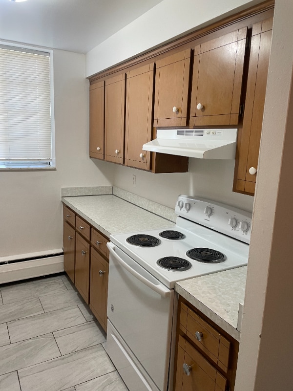 4865 Cadieux Rd
