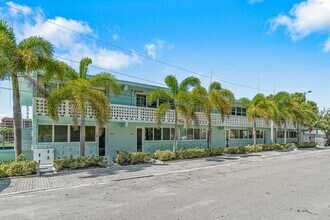 65 SE Spanish Trail in Boca Raton, FL - Building Photo - Building Photo