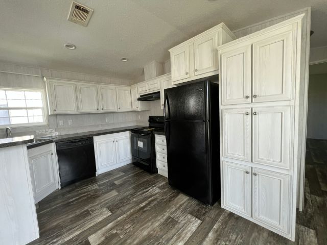 3033 S Military Trl in Greenacres, FL - Building Photo
