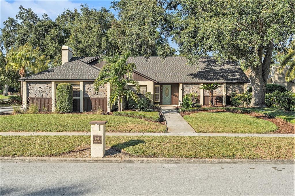 505 Cullen Ct in Lutz, FL - Building Photo