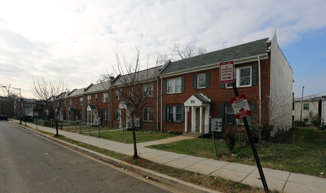 1210 18th Pl NE in Washington, DC - Building Photo - Building Photo