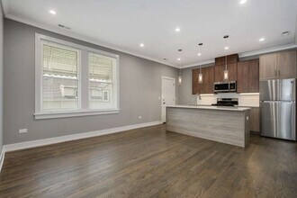 5801 W Ainslie St in Chicago, IL - Building Photo - Building Photo