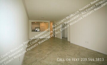 4155 Bisque Ln in Ft. Myers, FL - Building Photo - Building Photo