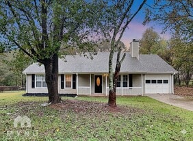 85 Melton Way in Covington, GA - Building Photo