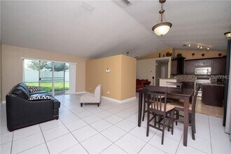 662 Sterling Dr in Kissimmee, FL - Building Photo - Building Photo