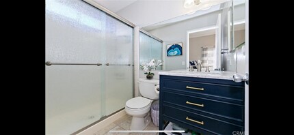 1005 W Orangewood Ave in Anaheim, CA - Building Photo - Building Photo