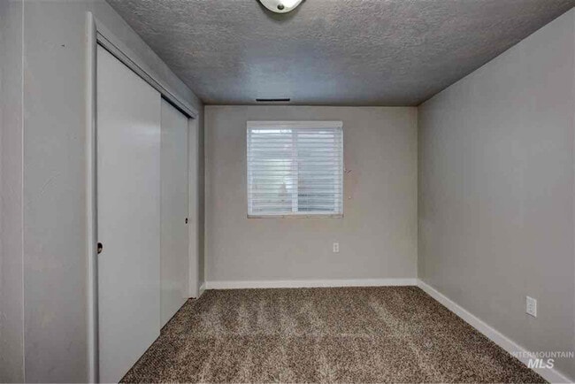 5603 Centerbrook Dr in Boise, ID - Building Photo - Building Photo