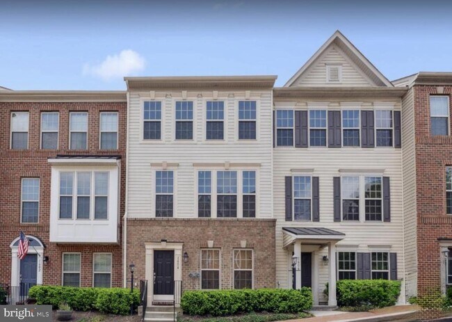 property at 1604 Sebring Ct