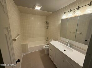 8 Ellis Ave in Long Branch, NJ - Building Photo - Building Photo